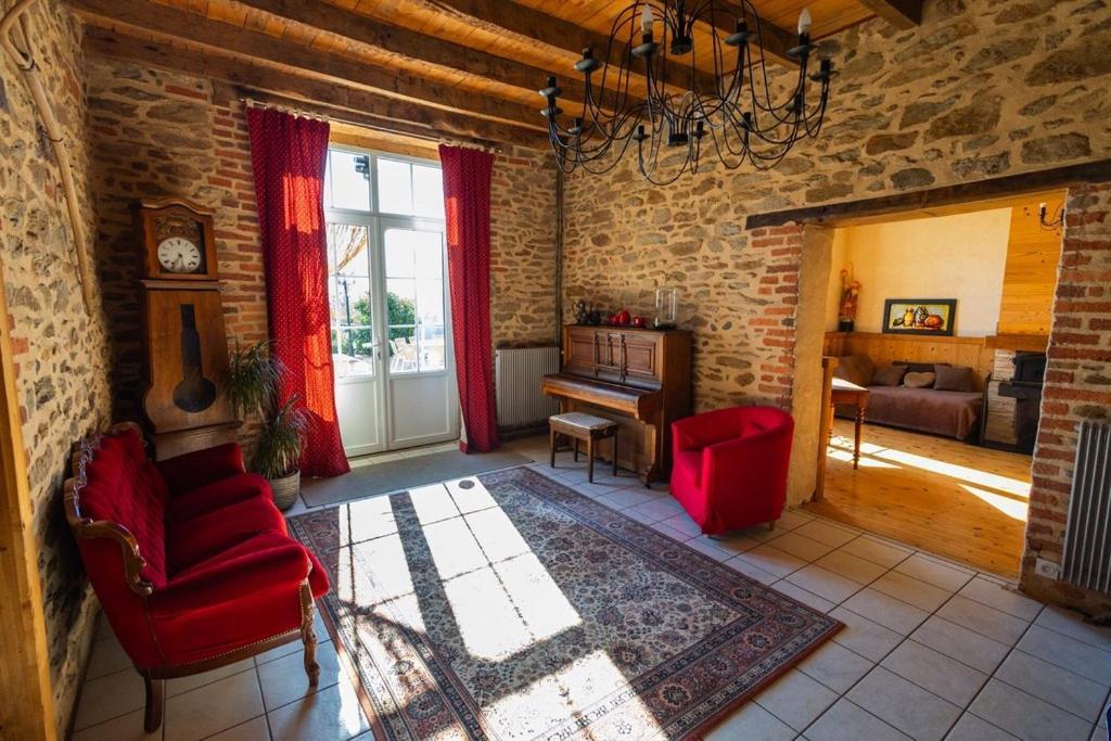 Chambres Et Tables D' Hotes Manglieu Exterior foto